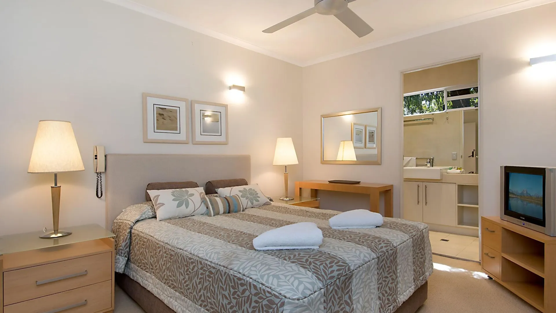 Bali Hai Apartments Noosa 4*, Noosa Heads