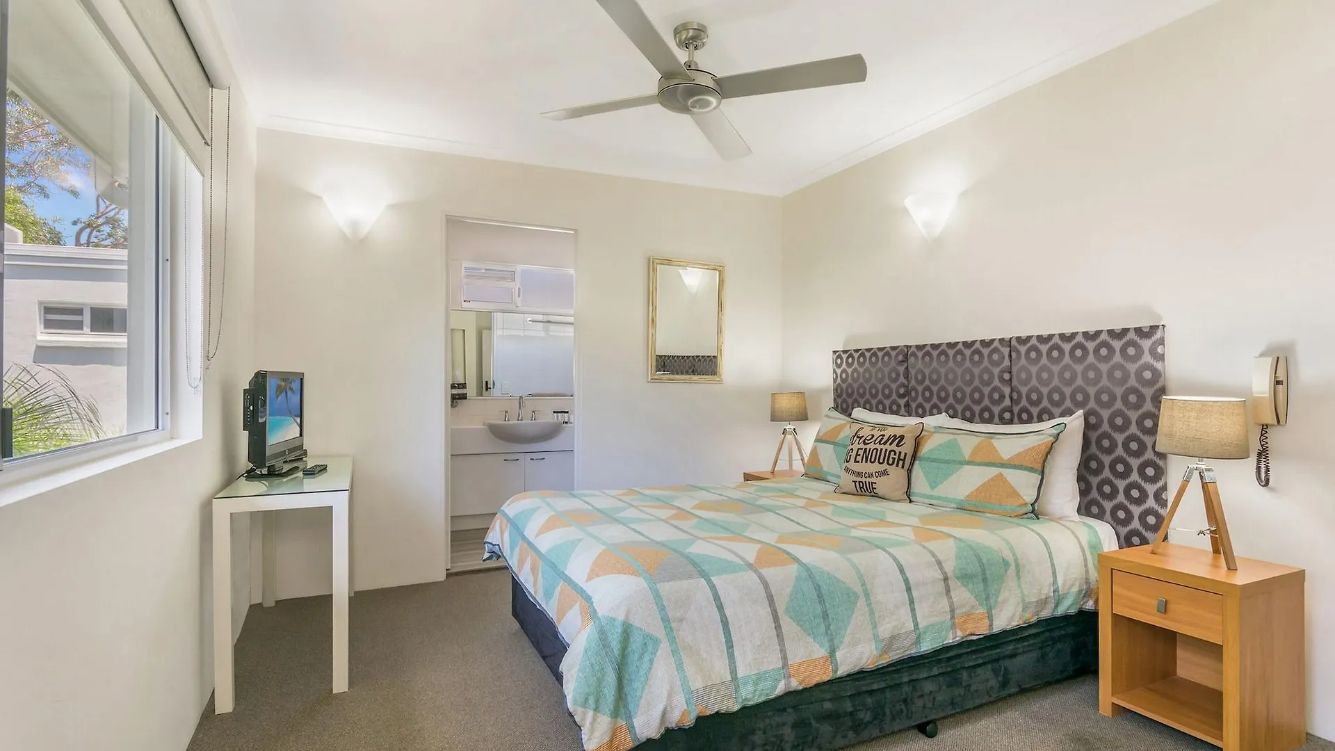 Bali Hai Apartments Noosa Aparthotel