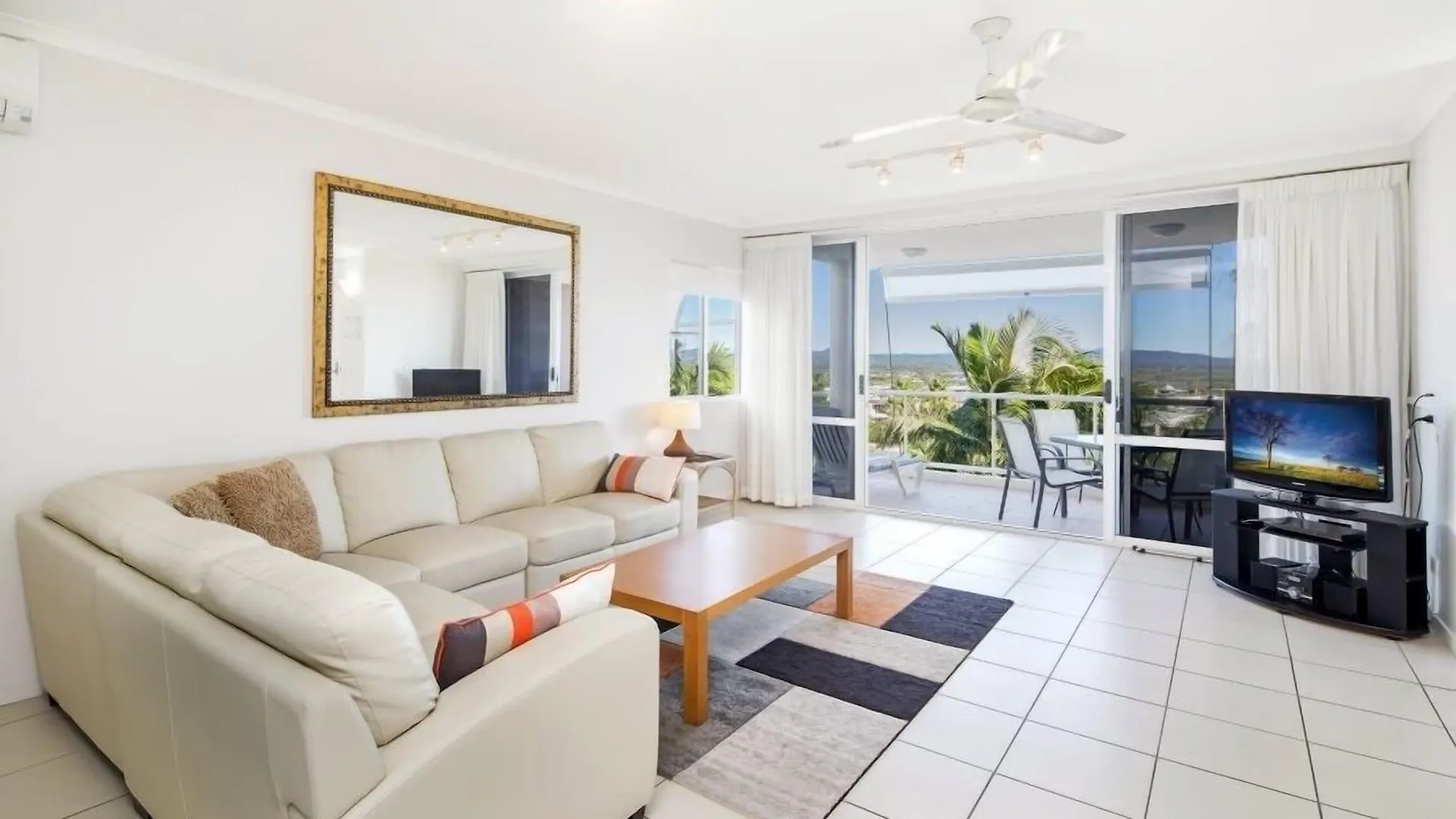 **** Aparthotel Bali Hai Apartments Noosa Australia